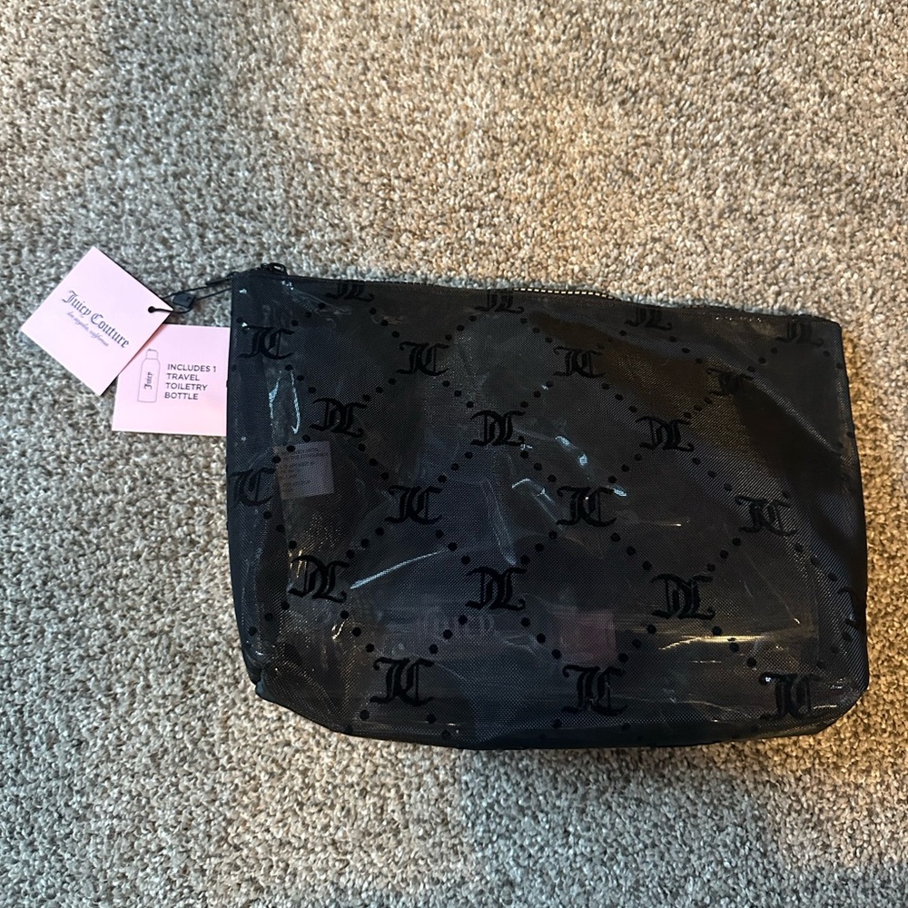 BNWT Juicy Couture makeup/travel/toiletry bag